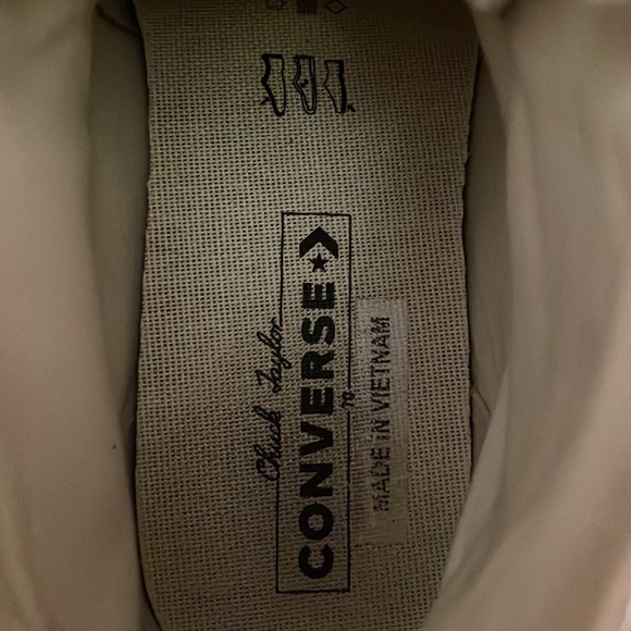 Limited Edition Purple Converse - Picture 6 of 6